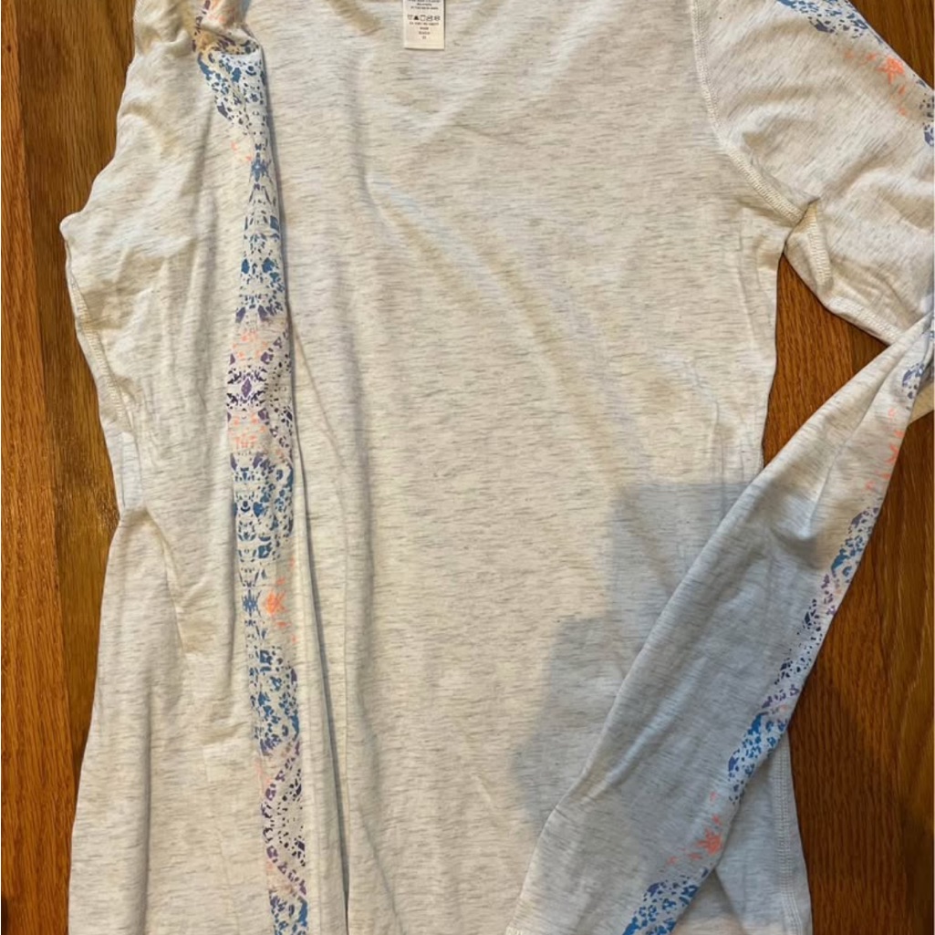 Ivivva Cream And Teal Long Sleeve Shirt